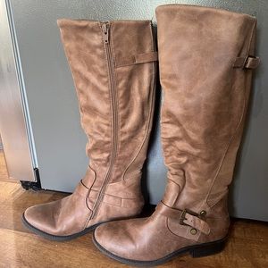 New Yanessa size 8.5 Fall boots